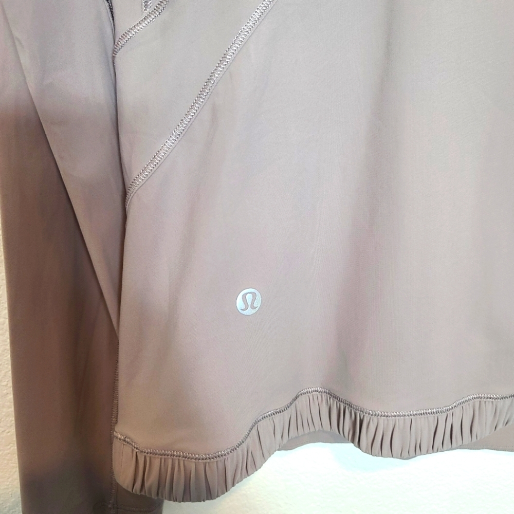 LULULEMON Water Bound Hoodie in Dark Chrome - Picture 8 of 13